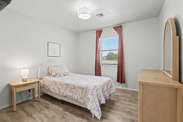 3164 Sharon Gale Drive, Guthrie, OK 73044