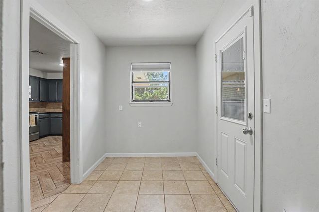 3164 Sharon Gale Drive, Guthrie, OK 73044