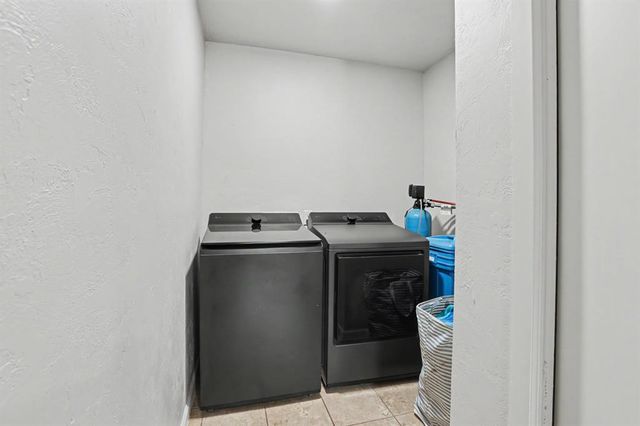 3164 Sharon Gale Drive, Guthrie, OK 73044