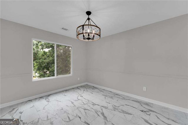 5271 Bridgewater Trace, Stone Mountain, GA 30088