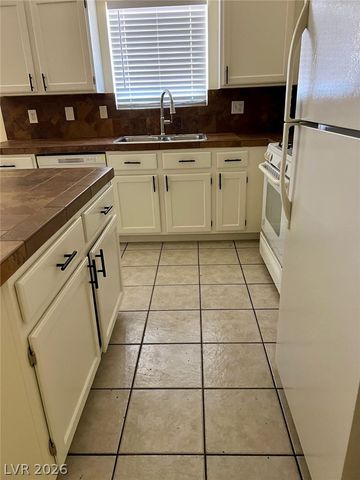 4932 Corsica Island Street, North Las Vegas, NV 89031