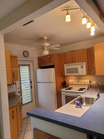 4801 NW 34th Street 602, Lauderdale Lakes, FL 33319