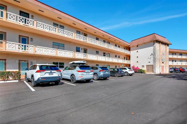 4801 NW 34th Street 602, Lauderdale Lakes, FL 33319