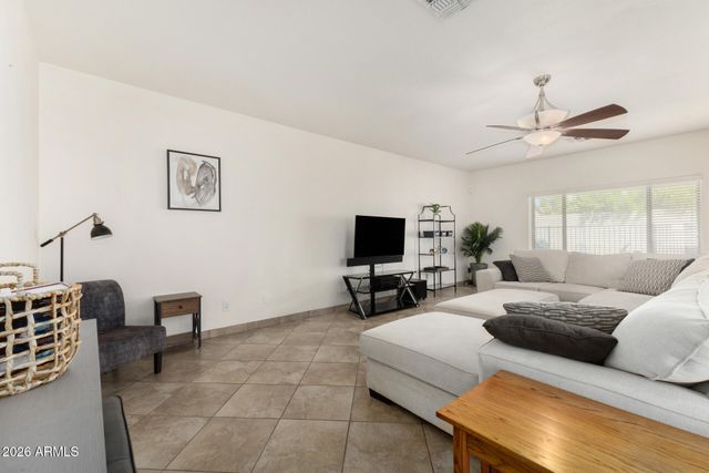 16722 W LARIAT Lane, Surprise, AZ 85387