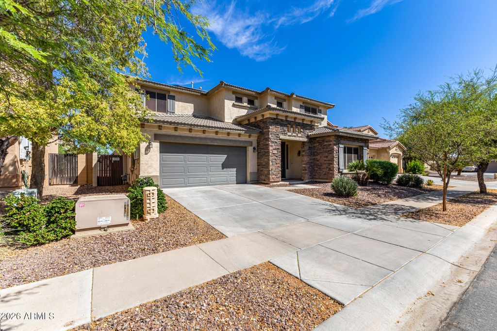 16722 W LARIAT Lane, Surprise, AZ 85387 — photo 3