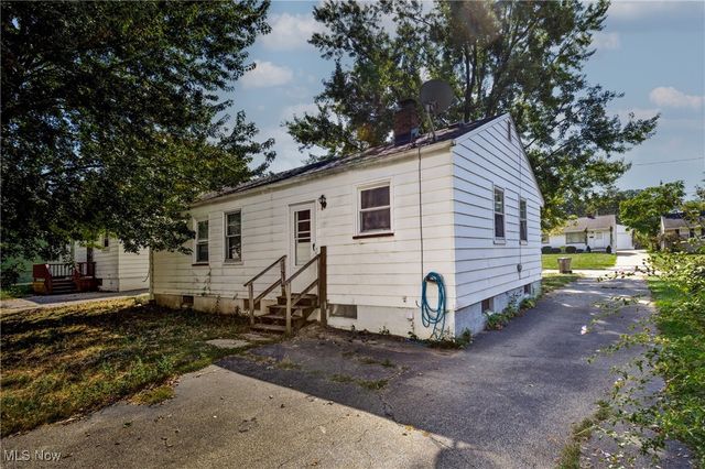 718 E Laclede Avenue, Youngstown, OH 44502