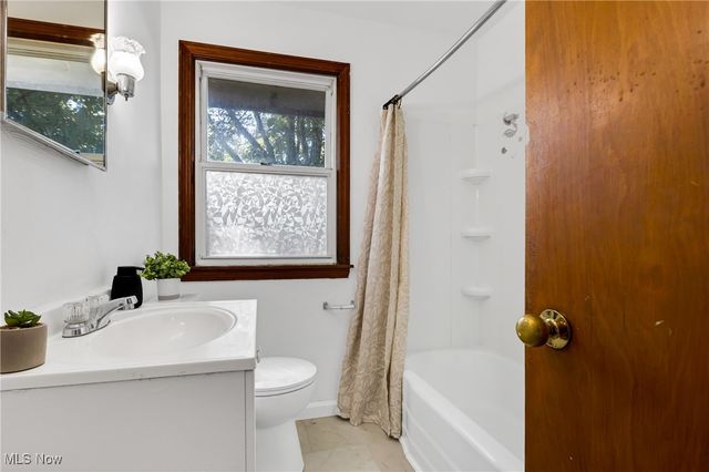 718 E Laclede Avenue, Youngstown, OH 44502