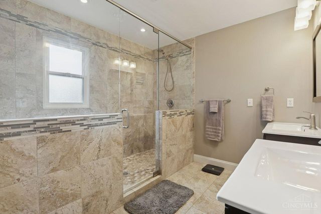 1129 Avalon Drive, Hamilton Twp, OH 45039