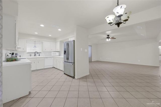 2039 W Umar Avenue, Mcallen, TX 78504