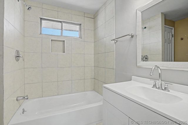 2132 S 76th East Place, Tulsa, OK 74129