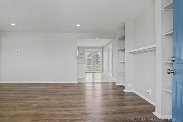 2132 S 76th East Place, Tulsa, OK 74129