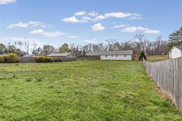 648 Johnson Road SE, Adairsville, GA 30103