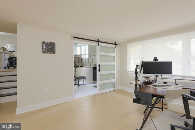 2014 FLORAL DR, Wilmington, DE 19810