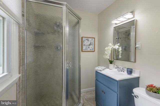 2014 FLORAL DR, Wilmington, DE 19810