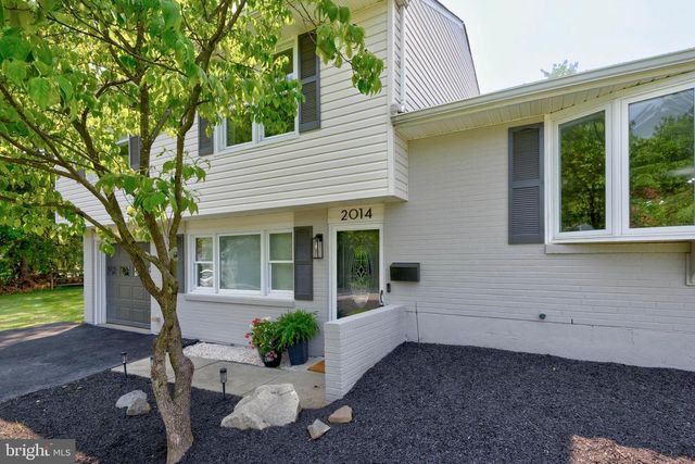 2014 FLORAL DR, Wilmington, DE 19810