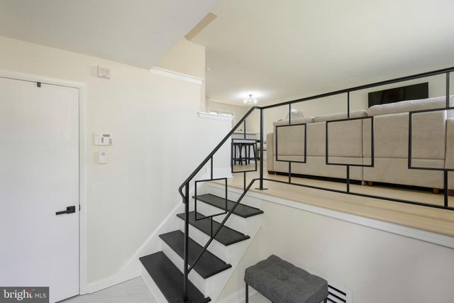 2014 FLORAL DR, Wilmington, DE 19810
