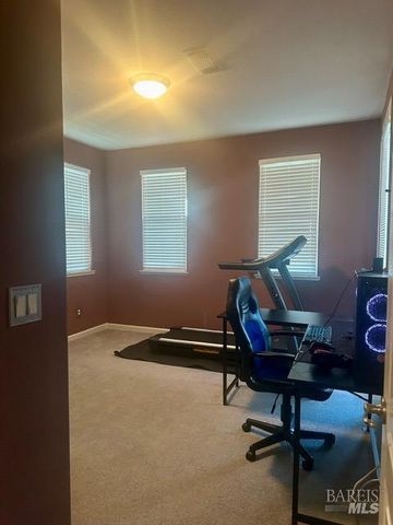7288 Willow Creek Cir, Vallejo, CA 94591