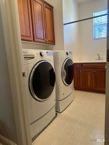 7288 Willow Creek Cir, Vallejo, CA 94591