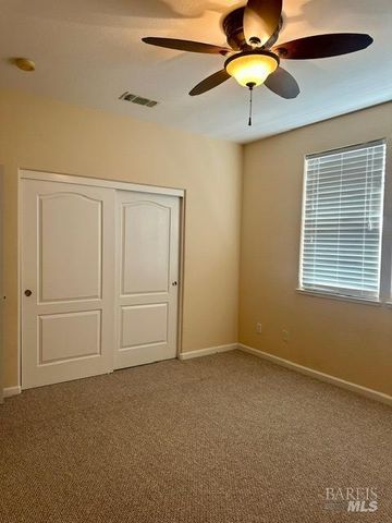 7288 Willow Creek Cir, Vallejo, CA 94591