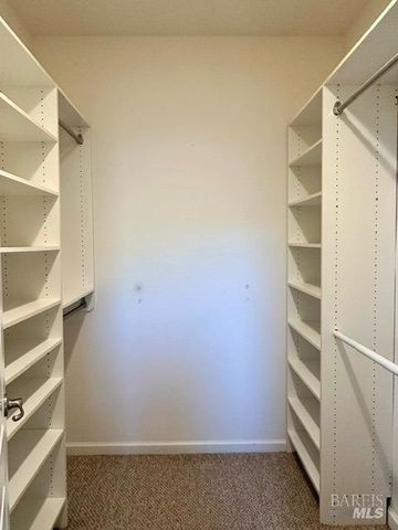 7288 Willow Creek Cir, Vallejo, CA 94591