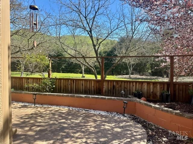 7288 Willow Creek Cir, Vallejo, CA 94591