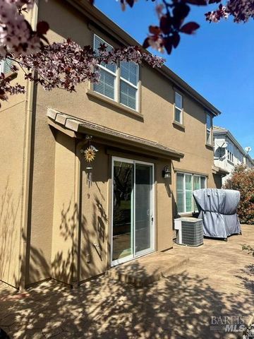 7288 Willow Creek Cir, Vallejo, CA 94591