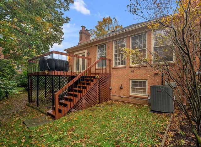 2124 Taborlake Circle, Lexington, KY 40502