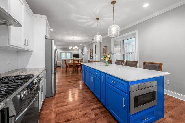 2124 Taborlake Circle, Lexington, KY 40502