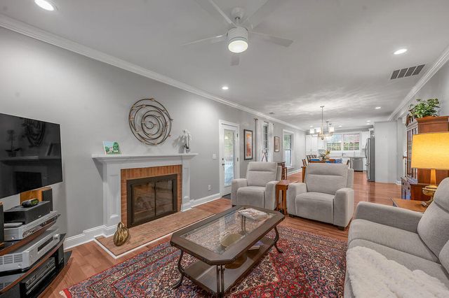 2124 Taborlake Circle, Lexington, KY 40502