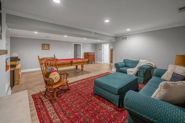 2124 Taborlake Circle, Lexington, KY 40502