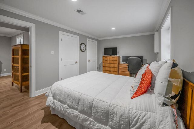 2124 Taborlake Circle, Lexington, KY 40502