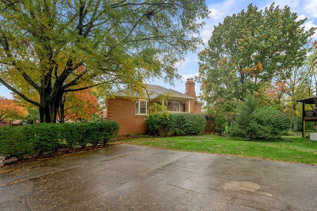 2124 Taborlake Circle, Lexington, KY 40502