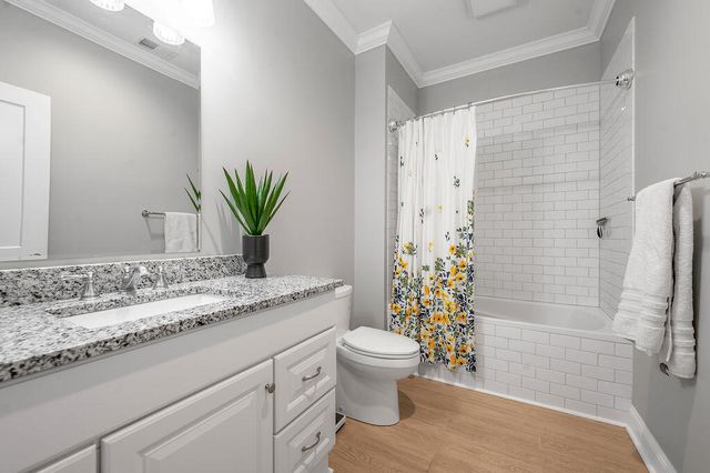 2124 Taborlake Circle, Lexington, KY 40502