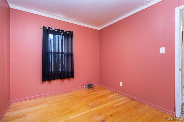 24567 Tallman, Warren, MI 48089