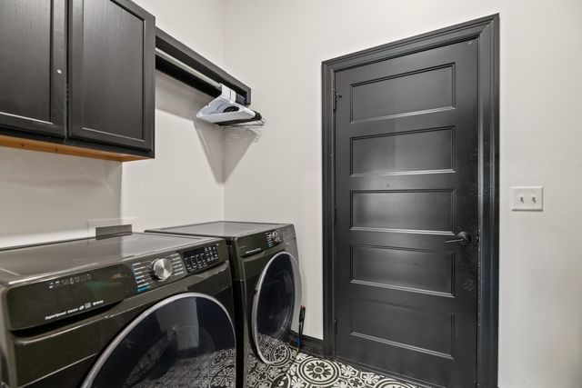 5817 N Edwards Ct, Wichita, KS 67204