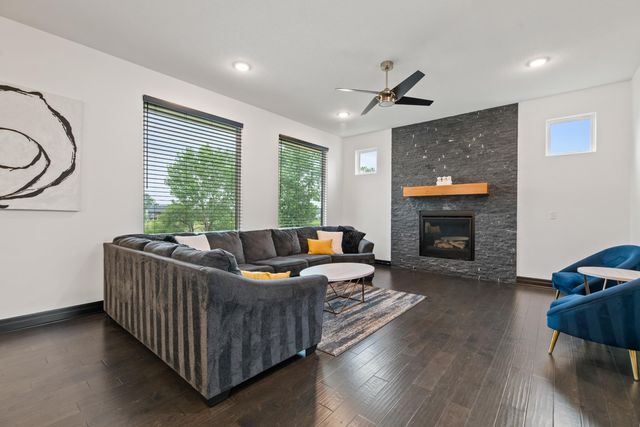 5817 N Edwards Ct, Wichita, KS 67204