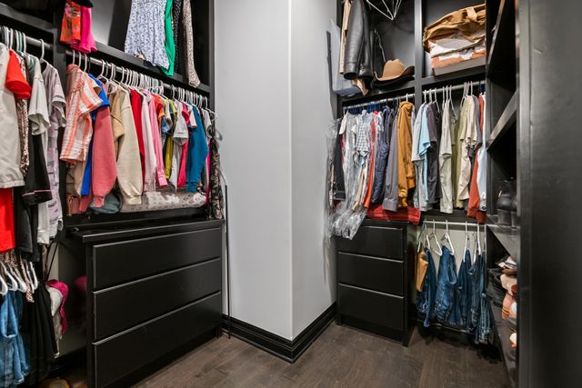 5817 N Edwards Ct, Wichita, KS 67204