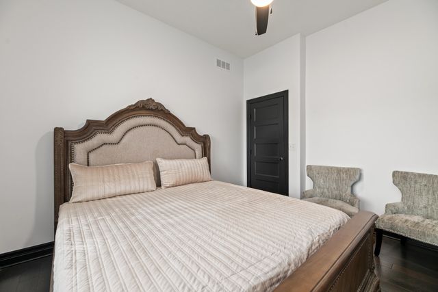 5817 N Edwards Ct, Wichita, KS 67204