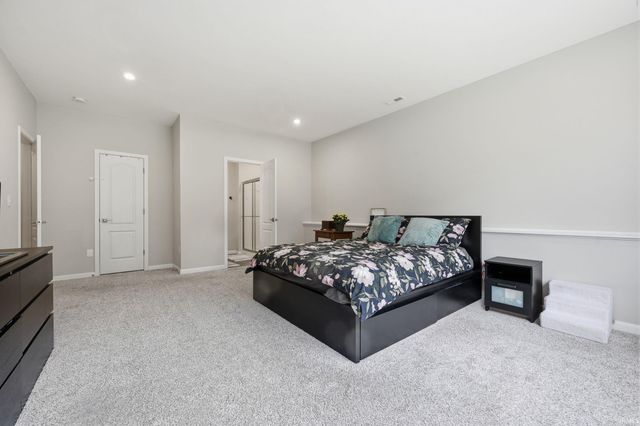 227 Oakhurst Way, Westfield, IN 46074
