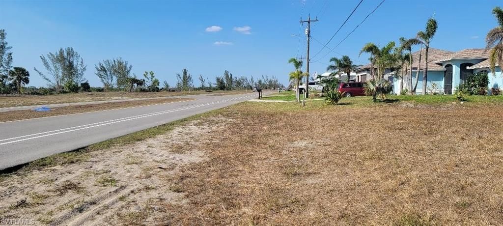 Image 4 of property listing at 7 Old Burnt Store RD N, Cape Coral, FL 33993