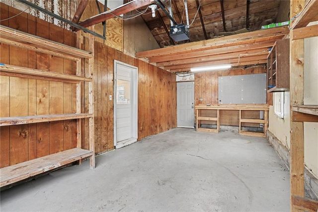 1405 E 133rd Street, Grandview, MO 64030