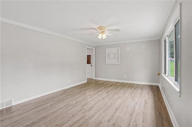 1405 E 133rd Street, Grandview, MO 64030