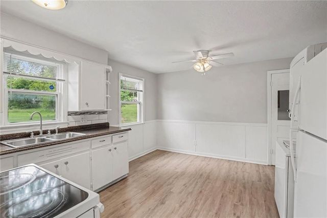 1405 E 133rd Street, Grandview, MO 64030