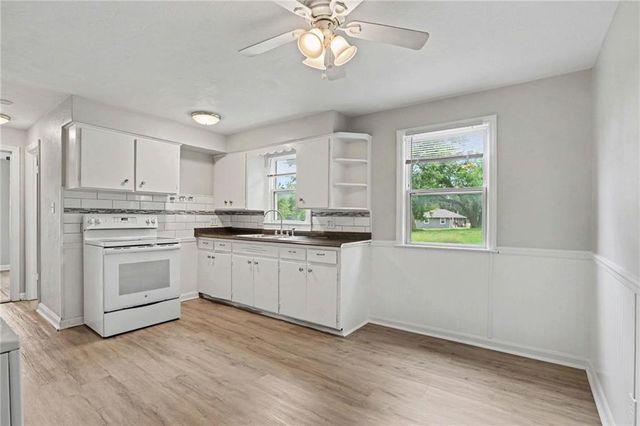 1405 E 133rd Street, Grandview, MO 64030
