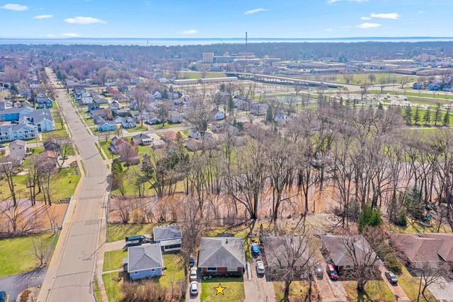 604 KNIGHT AVENUE, Neenah, WI 54956