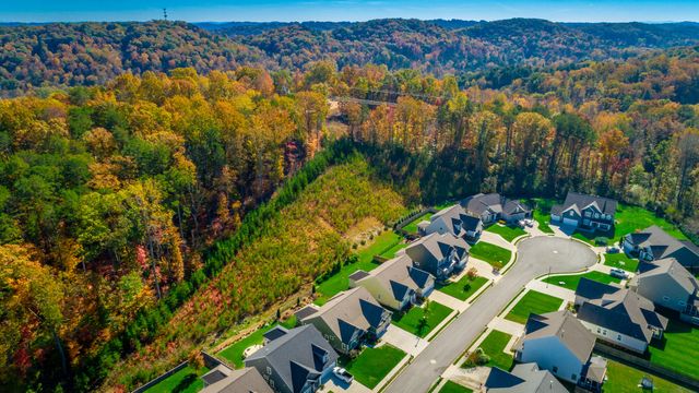 530 Deer Valley Drive, Hixson, TN 37343