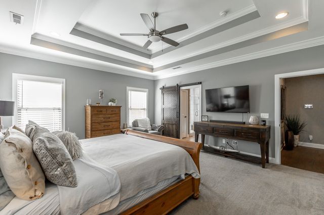 530 Deer Valley Drive, Hixson, TN 37343