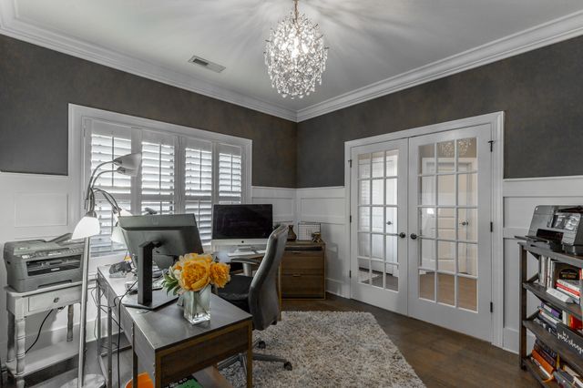 530 Deer Valley Drive, Hixson, TN 37343