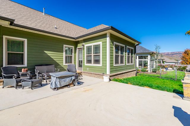 530 Deer Valley Drive, Hixson, TN 37343