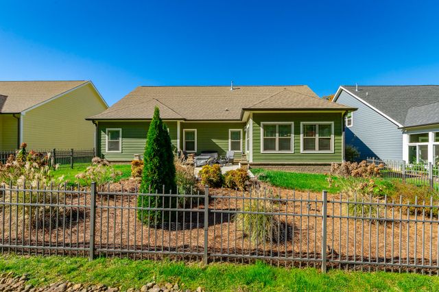 530 Deer Valley Drive, Hixson, TN 37343